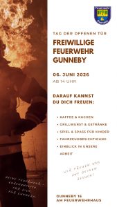 Werbeplakat für den Tag der offenen Tür der Freiwilligen Feuerwehr Gunneby in den Farben weiß und braun. Links ist ein Feuerwehrmann vor einem Feuer zu sehen. Rechts die Ankündigung mit Wappen.