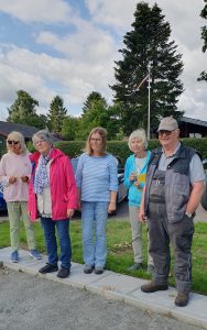 Einweihung Boulebahn Ulsnis (9) Gäste der Veranstaltung.